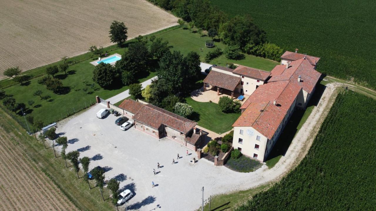 Agriturismo Borgo Tecla Rosà Exterior foto