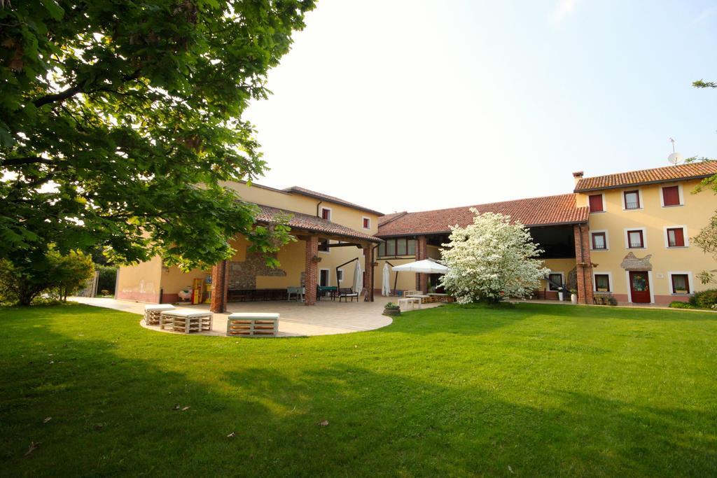 Agriturismo Borgo Tecla Rosà Exterior foto